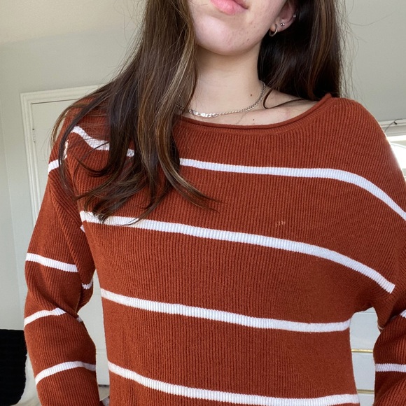 Knit sweater - Picture 1 of 3
